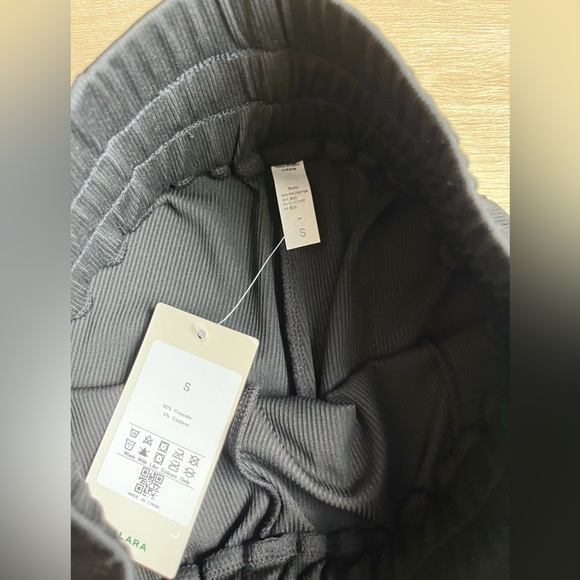 HALARA Black High Waisted Slit Wide Leg Ribbed Work Pants SZ S NWT - Picture 4 of 5